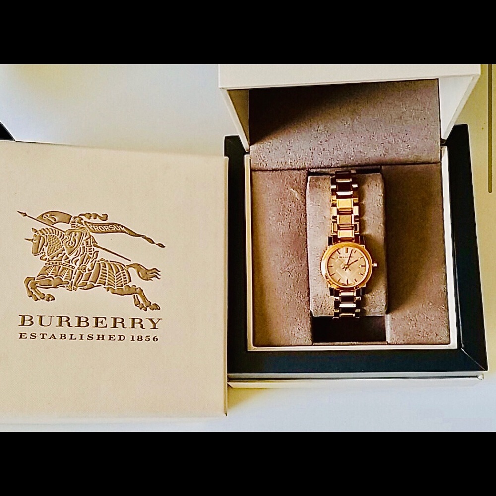 Gorgeous Burberry watch!